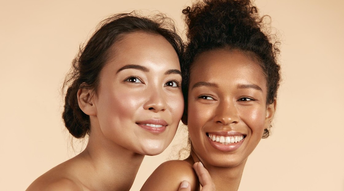 在最新一期的专业美容杂志中谈论所有关于谷胱甘肽的事情！